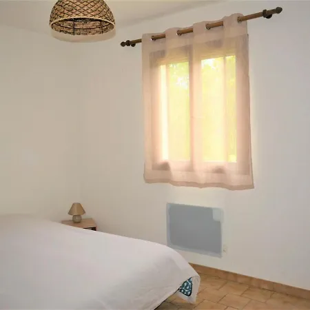 A Lagorce Avec Piscine Privative, 4 Chambres, Grand Terrain, Animaux Admis, Confort - Fr-1-382-110 *